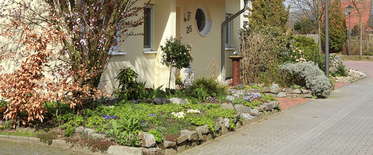 Projekt Vorgarten Gala Bau Floristik Friedhofsgartnerei Herne